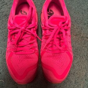 Nike Pink Athletic Running Shoes
